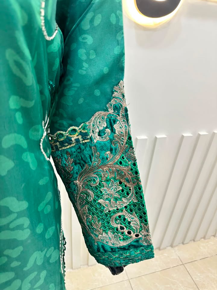 Naqshe Chiffon Catalog B42