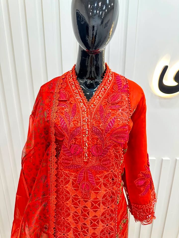 Naqshe Chiffon Catalog B44