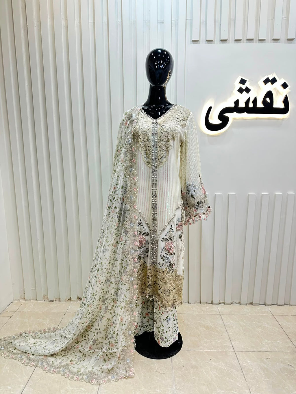 Naqshe Chiffon Catalog B04