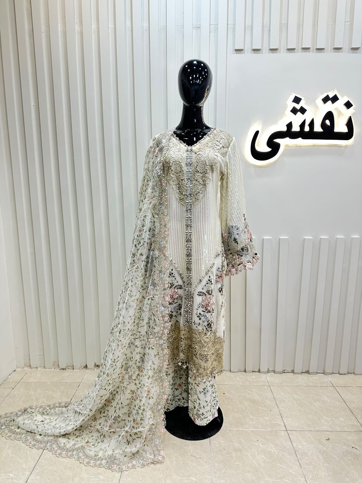 Naqshe Chiffon Catalog B04