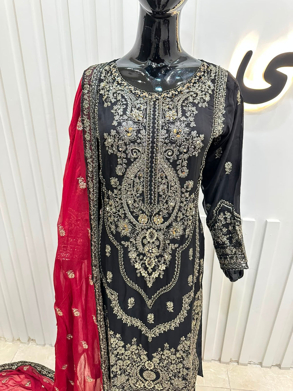 Naqshe Chiffon Catalog B06