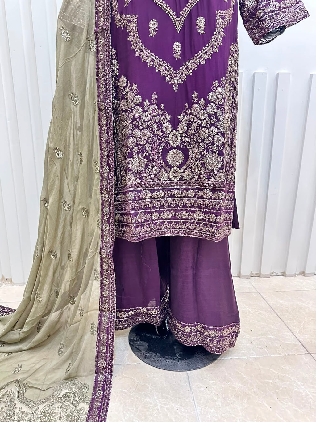 Naqshe Chiffon Catalog B09