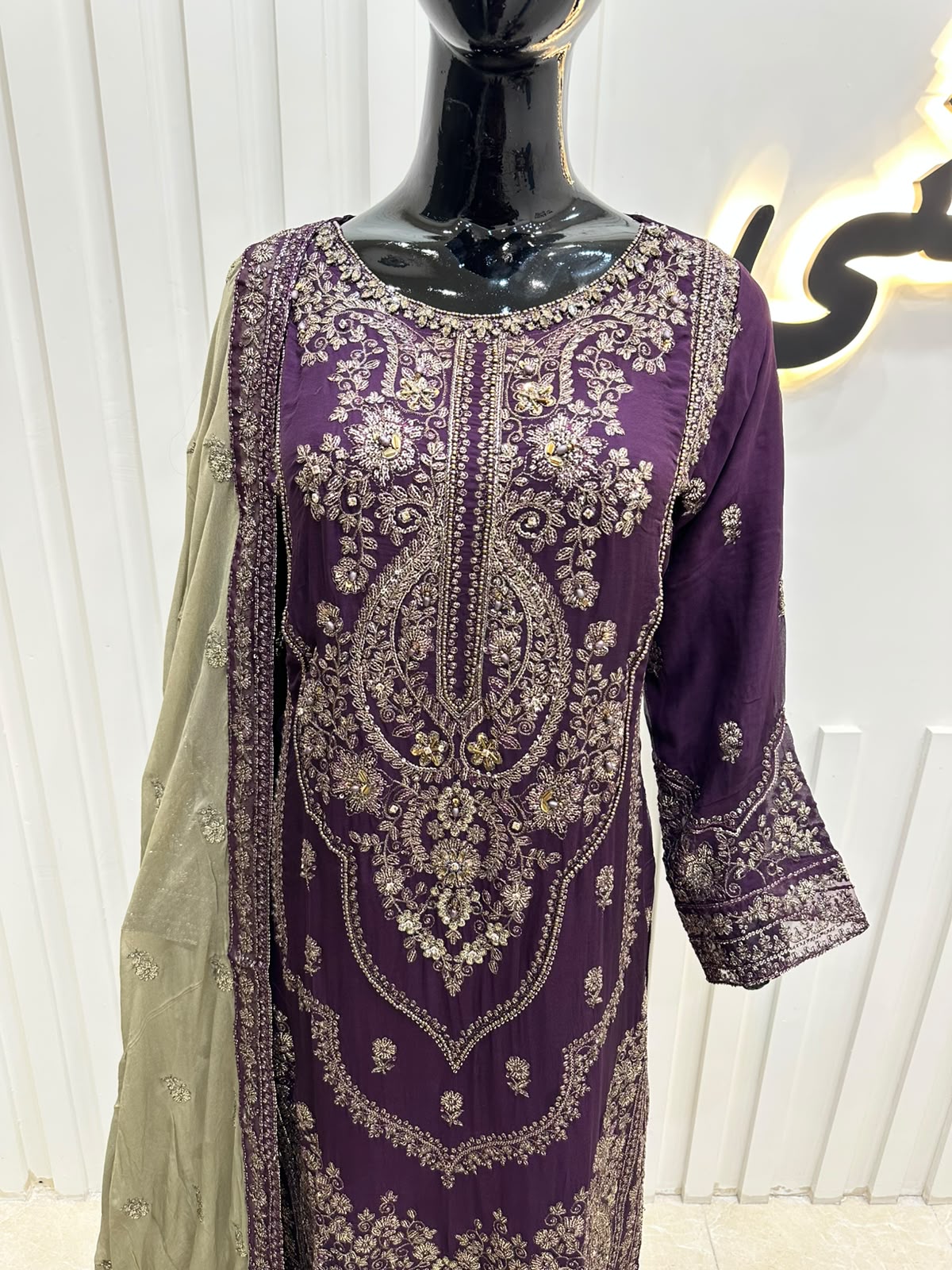 Naqshe Chiffon Catalog B09