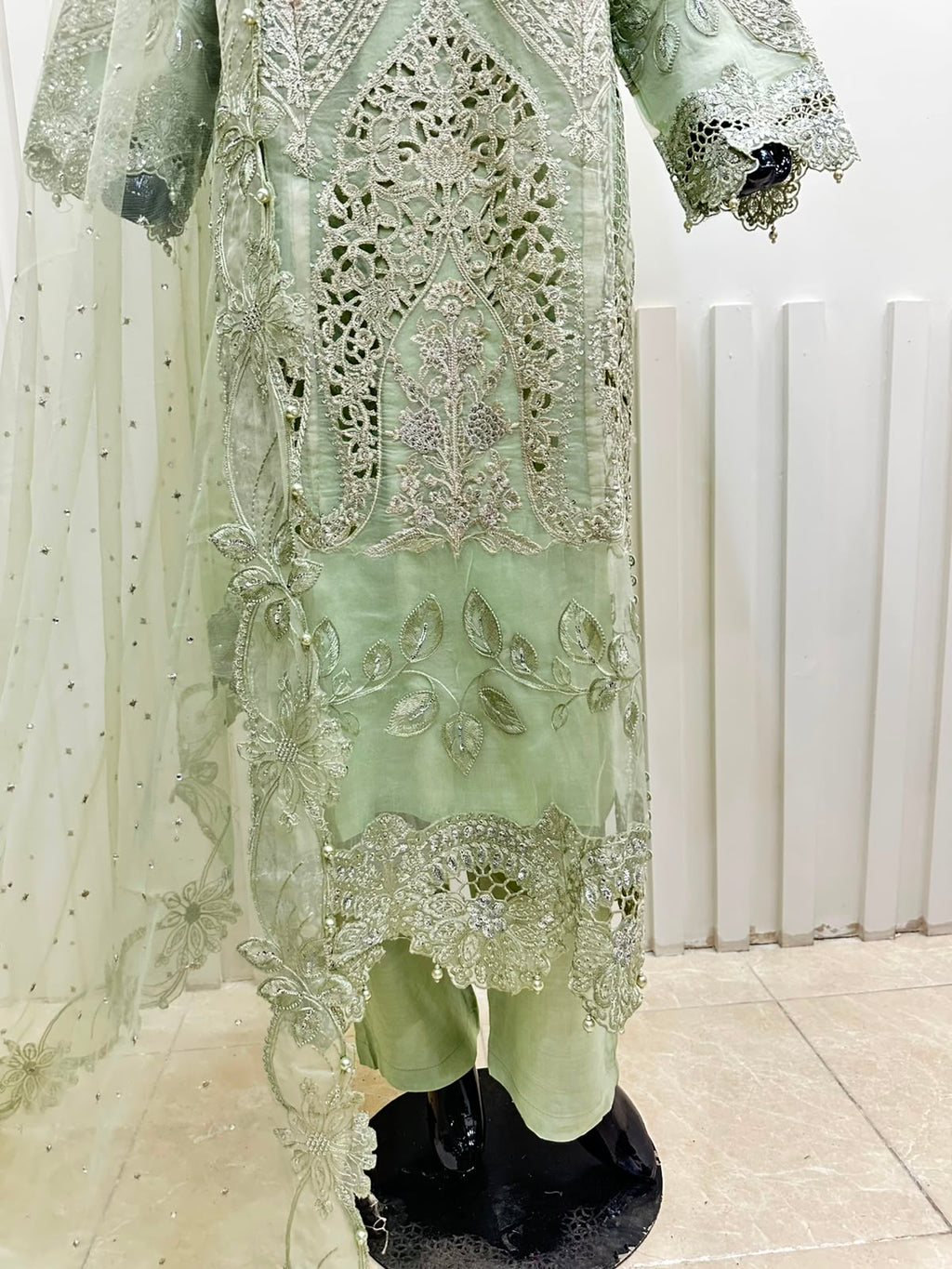 Naqshe Chiffon Catalog B13
