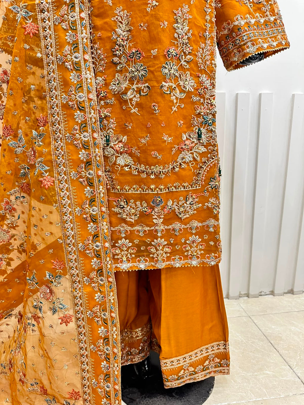Naqshe Chiffon Catalog B16