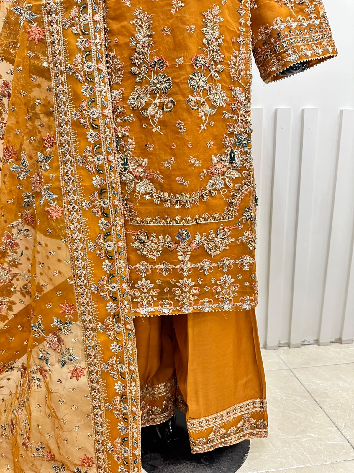 Naqshe Chiffon Catalog B16